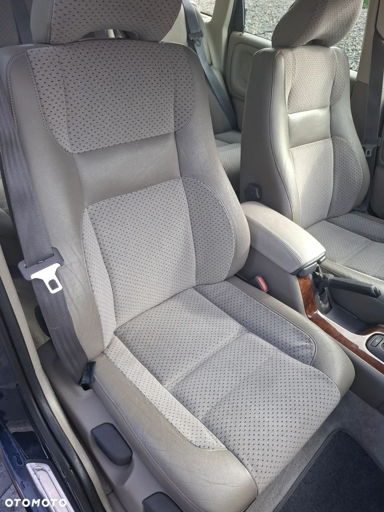 Volvo V70 - 16