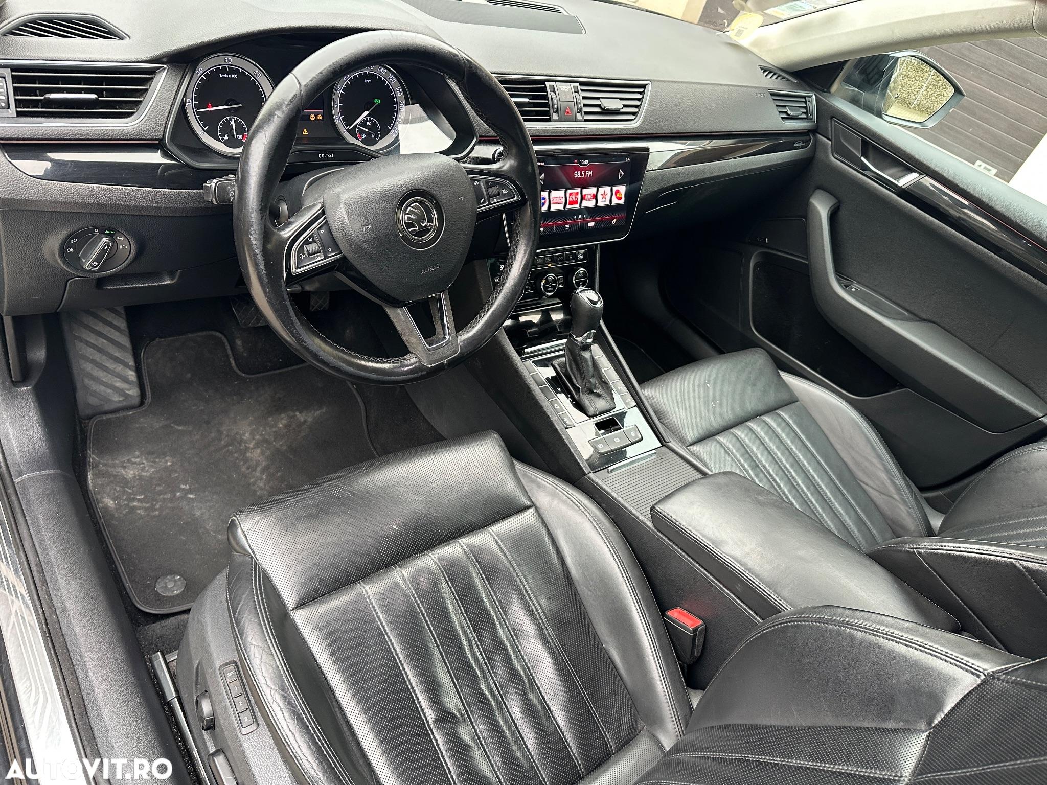 Skoda Superb 2.0 TDI DSG L&K - 10