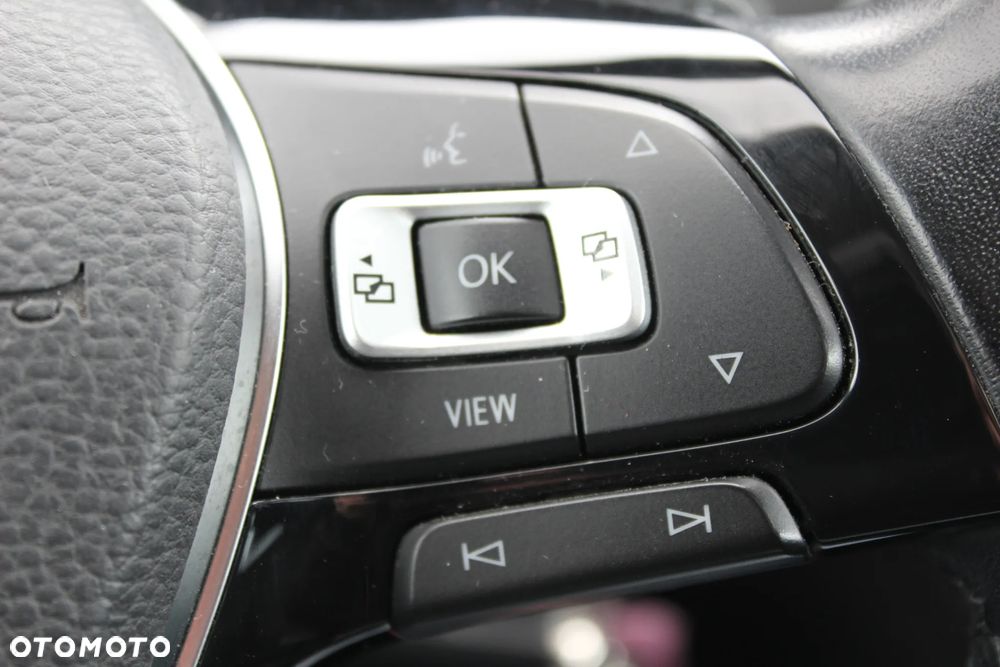 Volkswagen Tiguan 2.0 TDI Elegance DSG - 19