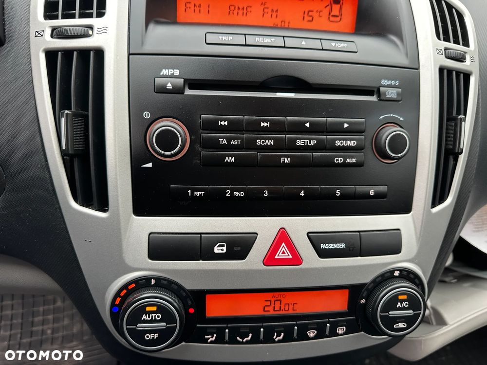 Kia Ceed 1.4 CVVT LX - 8