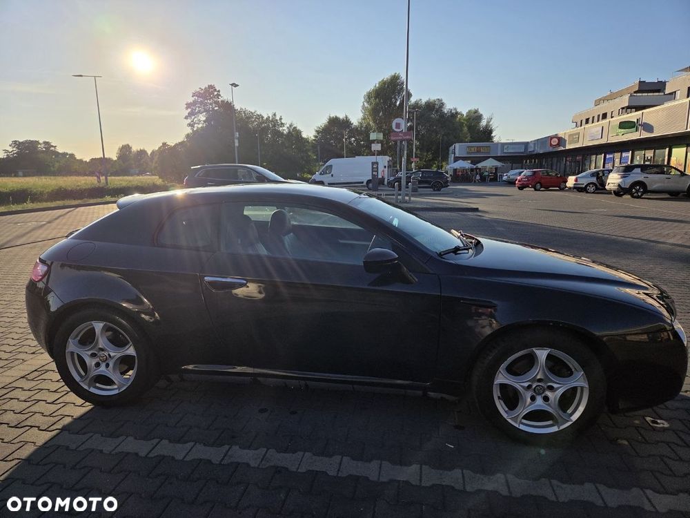 Alfa Romeo Brera 2.2JTS Sky View - 2