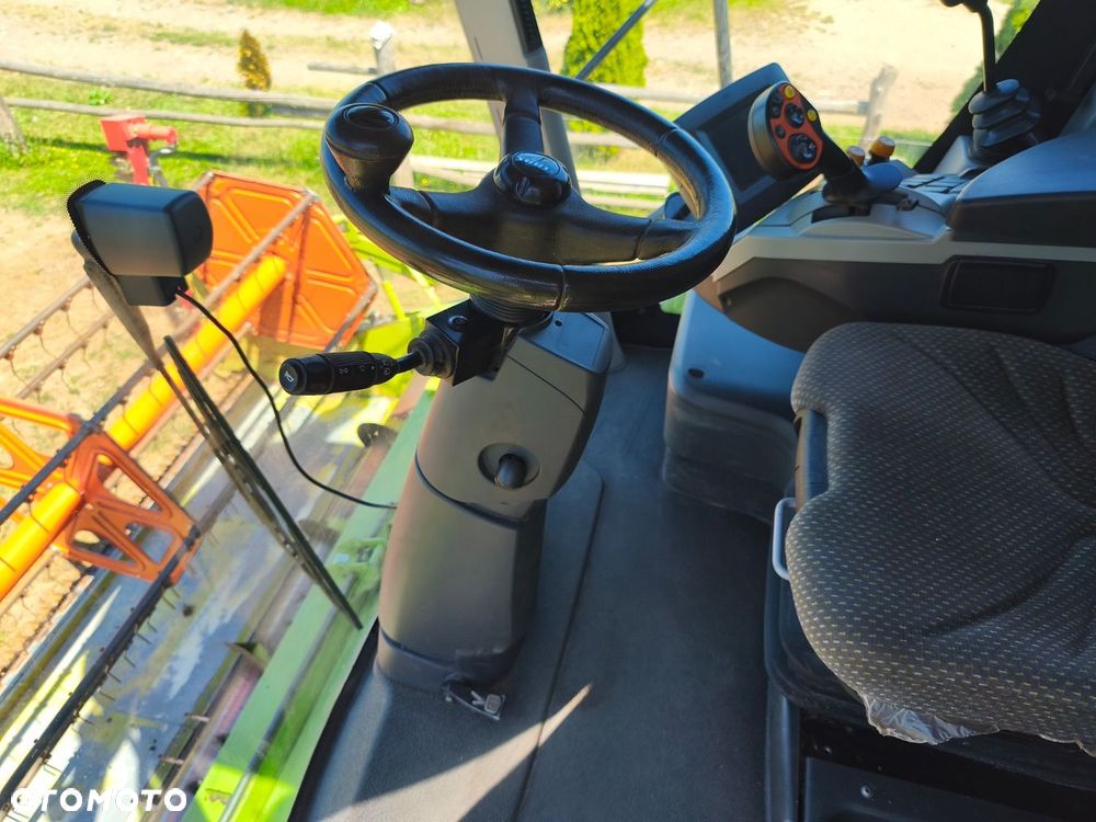 Claas Tucano 832 - 29