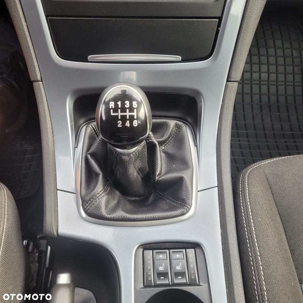 Ford Mondeo - 25