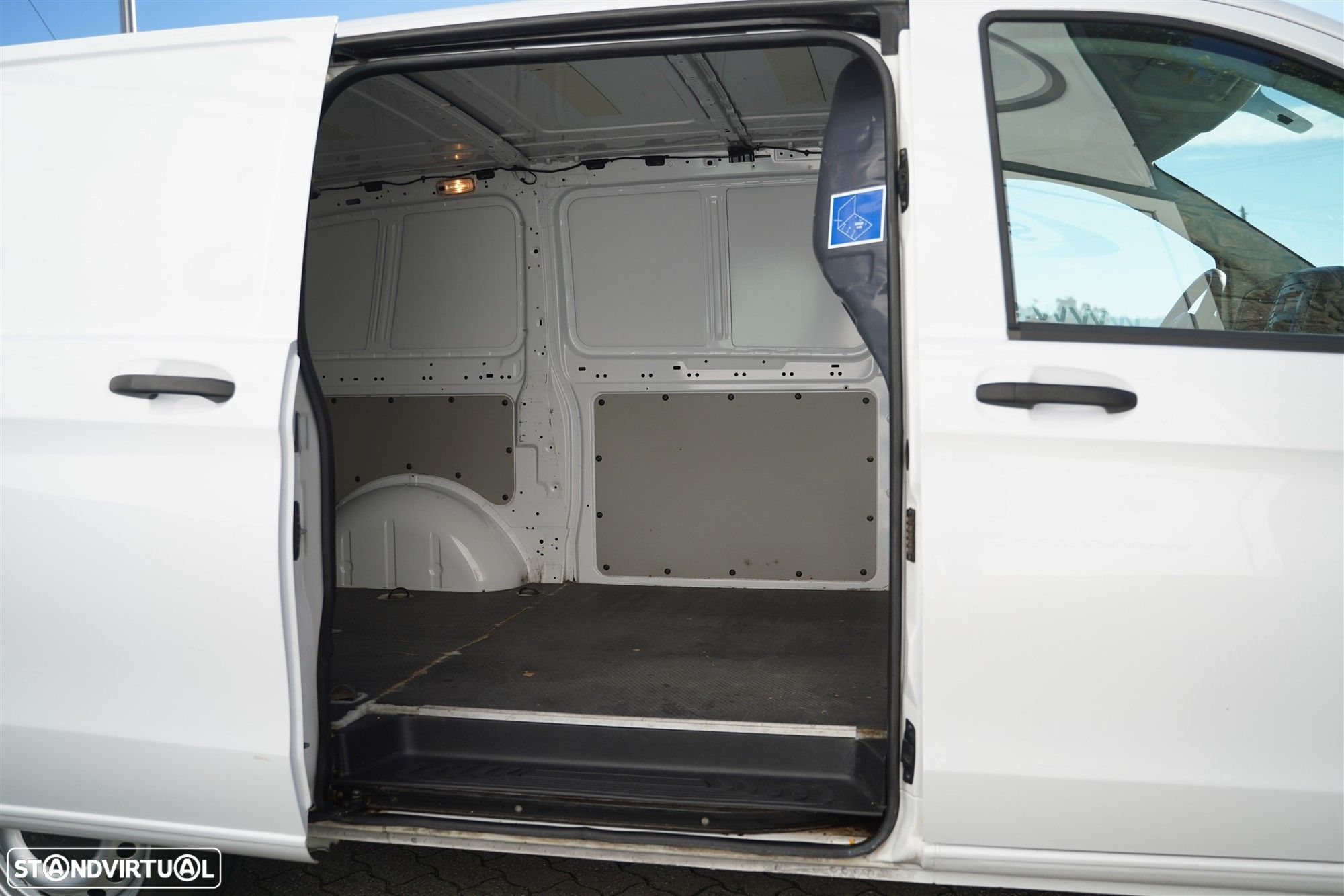 Mercedes-Benz Vito 109 CDi/32 - 8