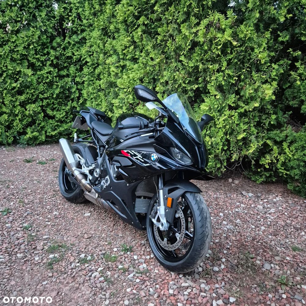 BMW S - 4