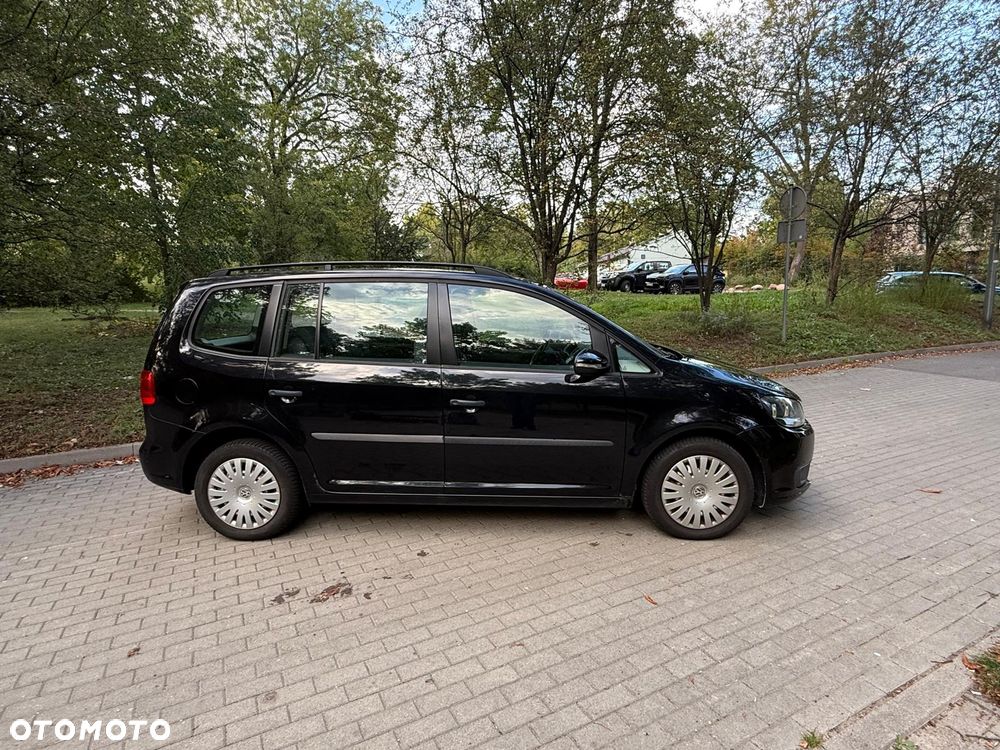 Volkswagen Touran 1.6 TDI DPF BlueMot Trendline - 4