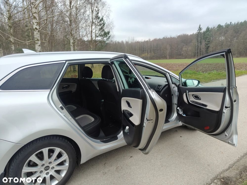 Kia Ceed 1.6 CRDi L Business Line - 12