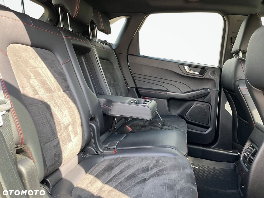 Ford Kuga - 22