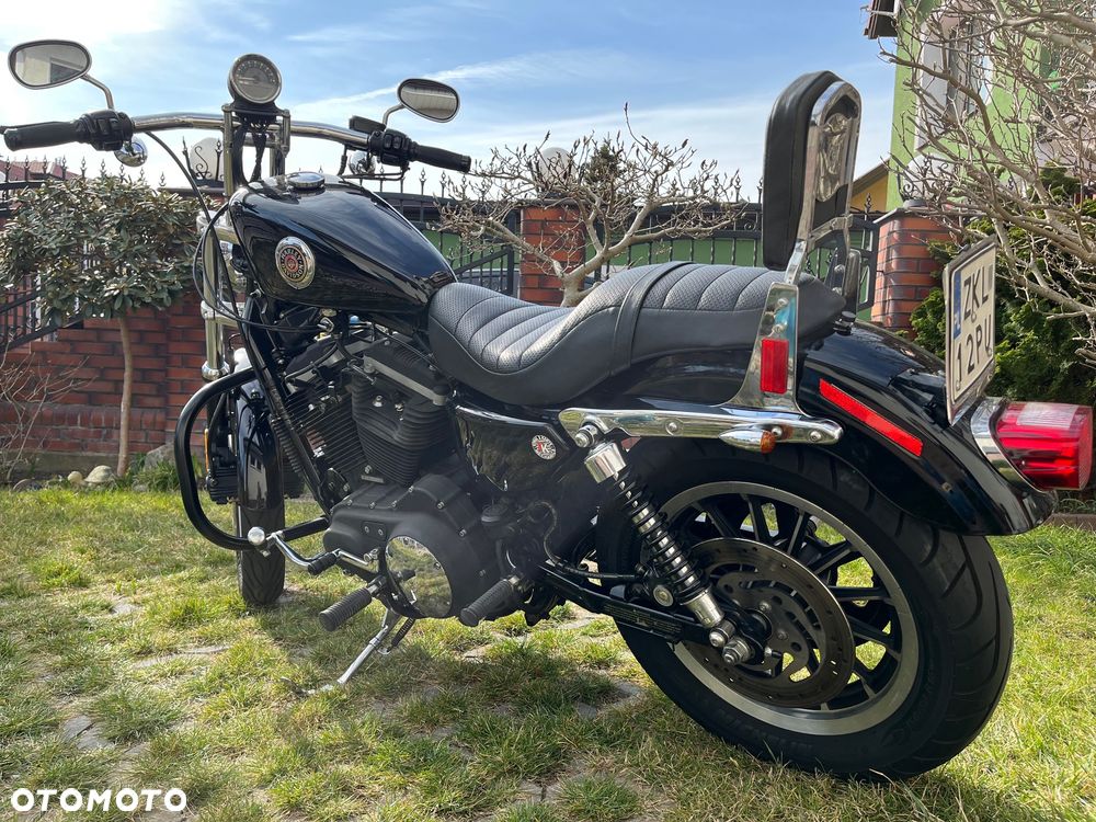 Harley-Davidson Sportster Roadster 883R - 3