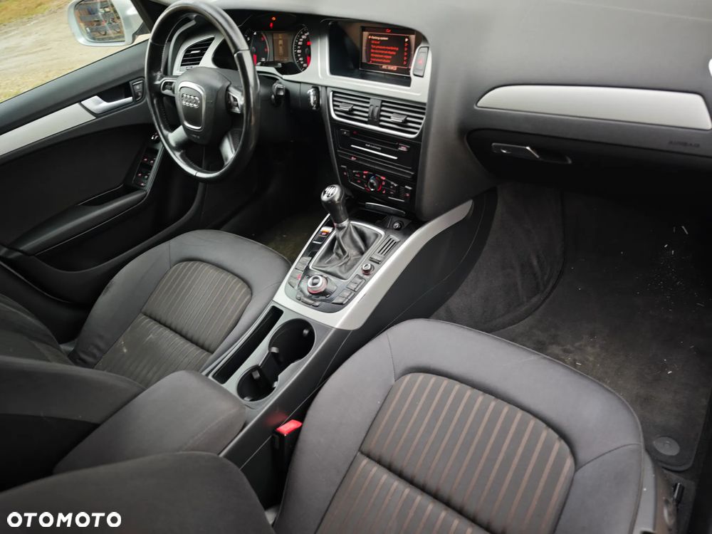 Audi A4 Avant 2.0 TDI DPF Attraction - 11