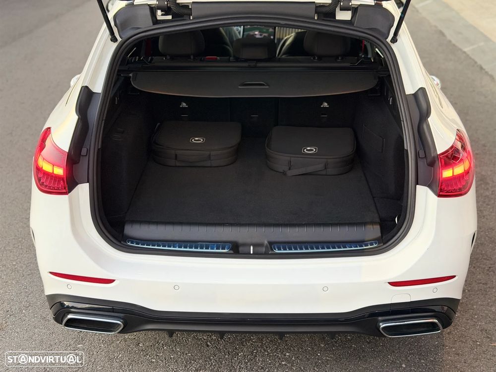 Mercedes-Benz C 300 e AMG Line - 13