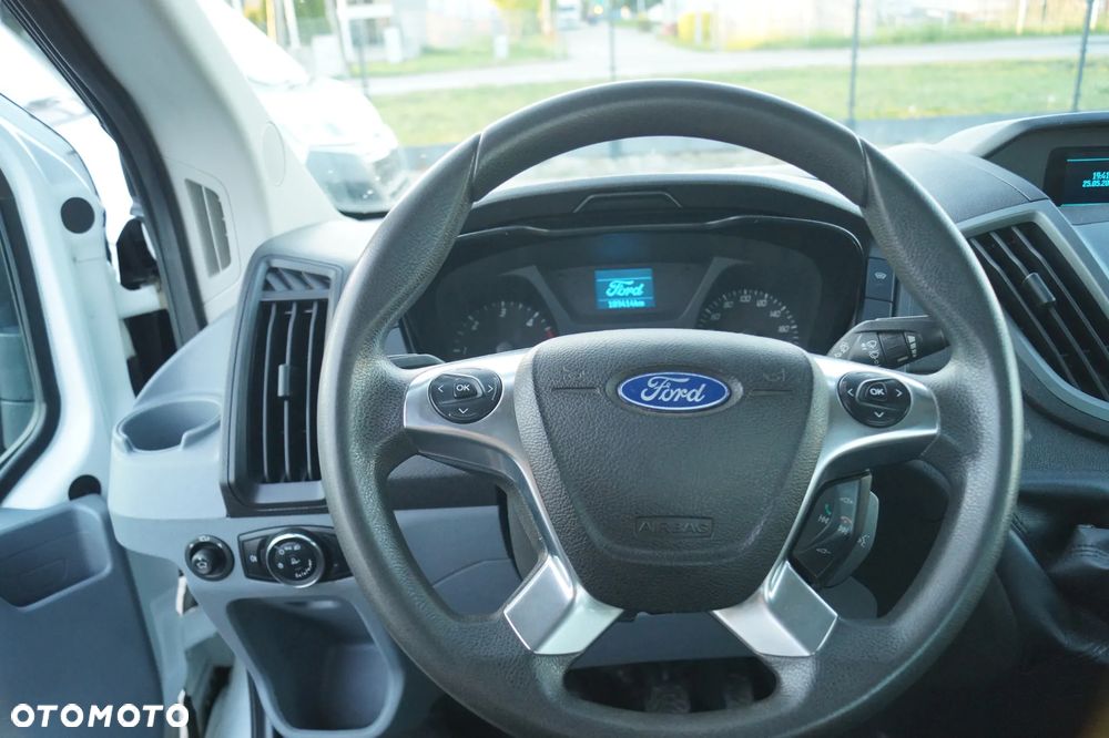 Ford TRANSIT - 23