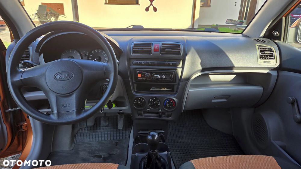 Kia Picanto 1.0 Family - 11