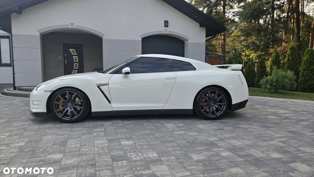 Nissan GT-R Black Edition - 6