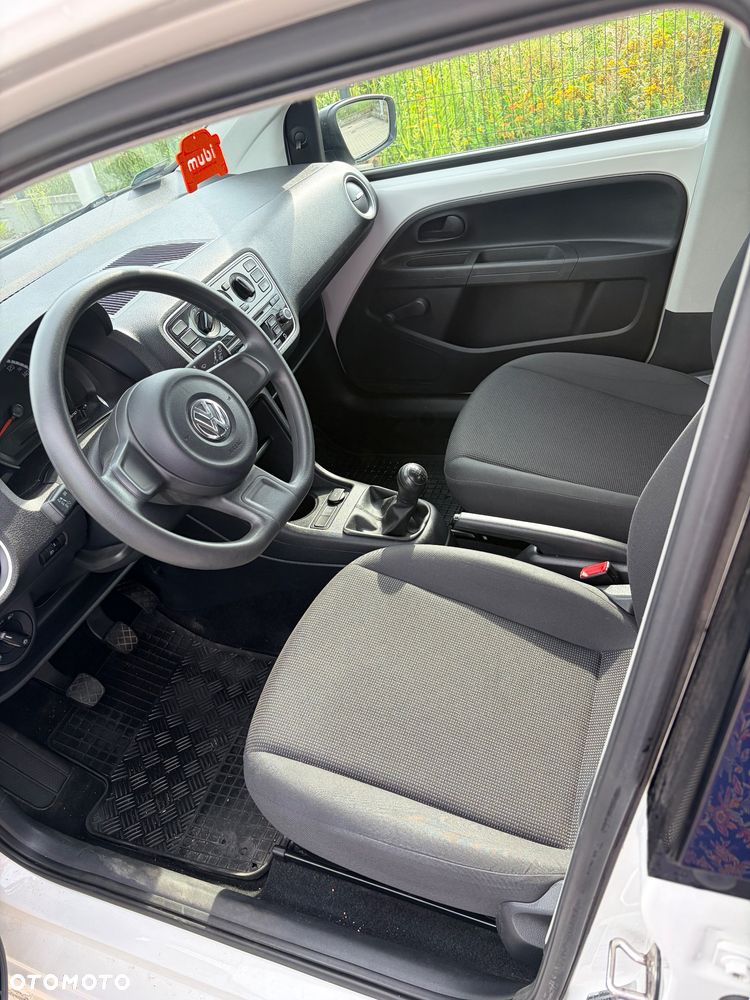 Volkswagen up! - 8
