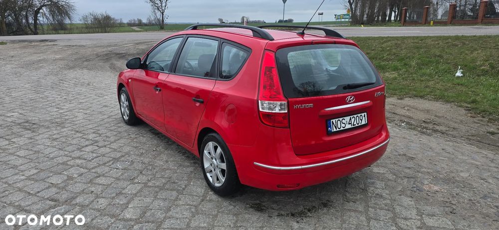 Hyundai i30 1.6 Comfort - 4