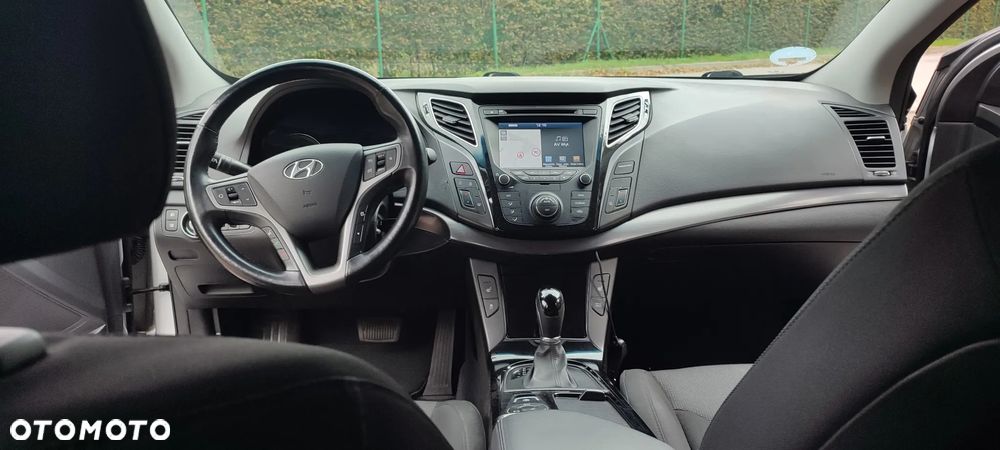 Hyundai i40 Kombi 1.7 CRDi DCT Premium - 12