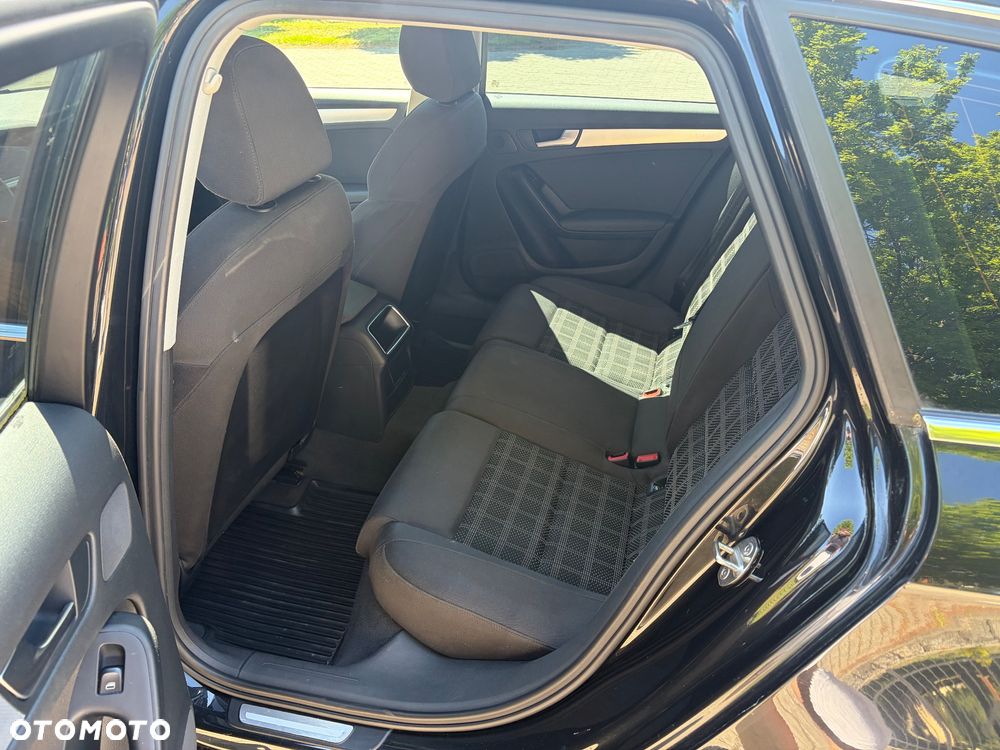 Audi A4 Avant 1.8 TFSI Ambiente - 11