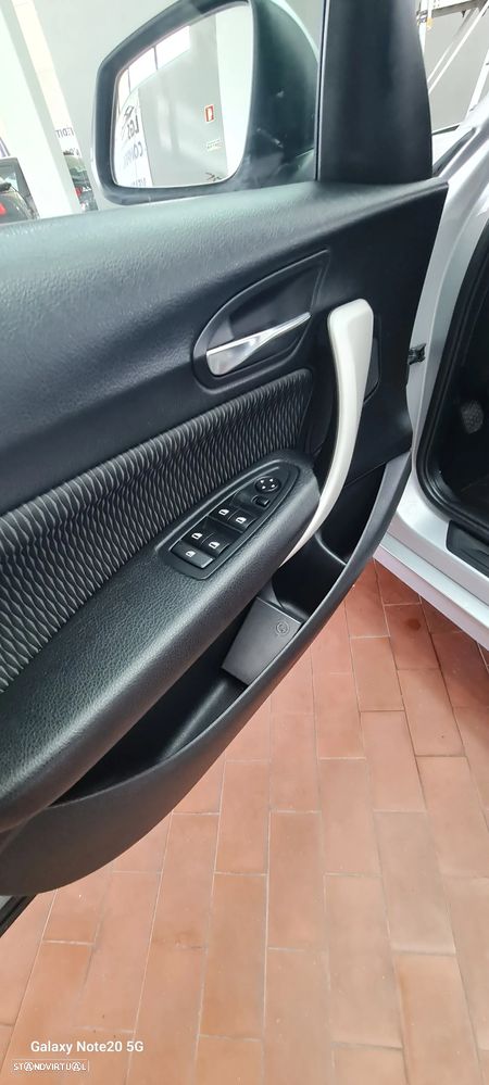 BMW 116 d EfficientDynamics Edition Sport Line - 18