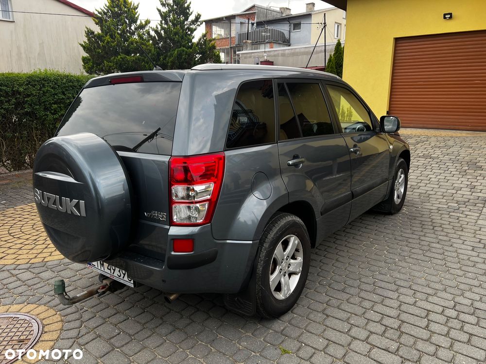 Suzuki Grand Vitara 1.9 DDiS Comfort DPF Limited - 4
