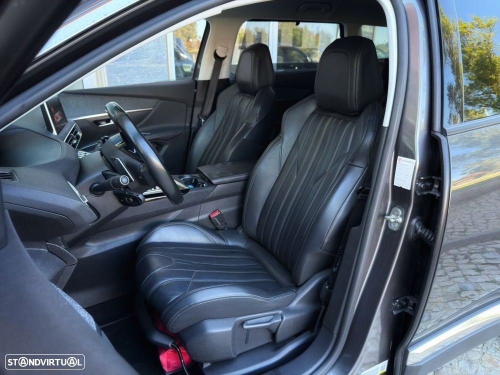 Peugeot 5008 1.5 BlueHDi Allure Pack EAT8 - 5