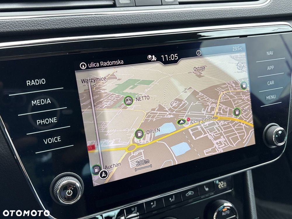 Skoda Superb 2.0 TDI SCR Style DSG - 25