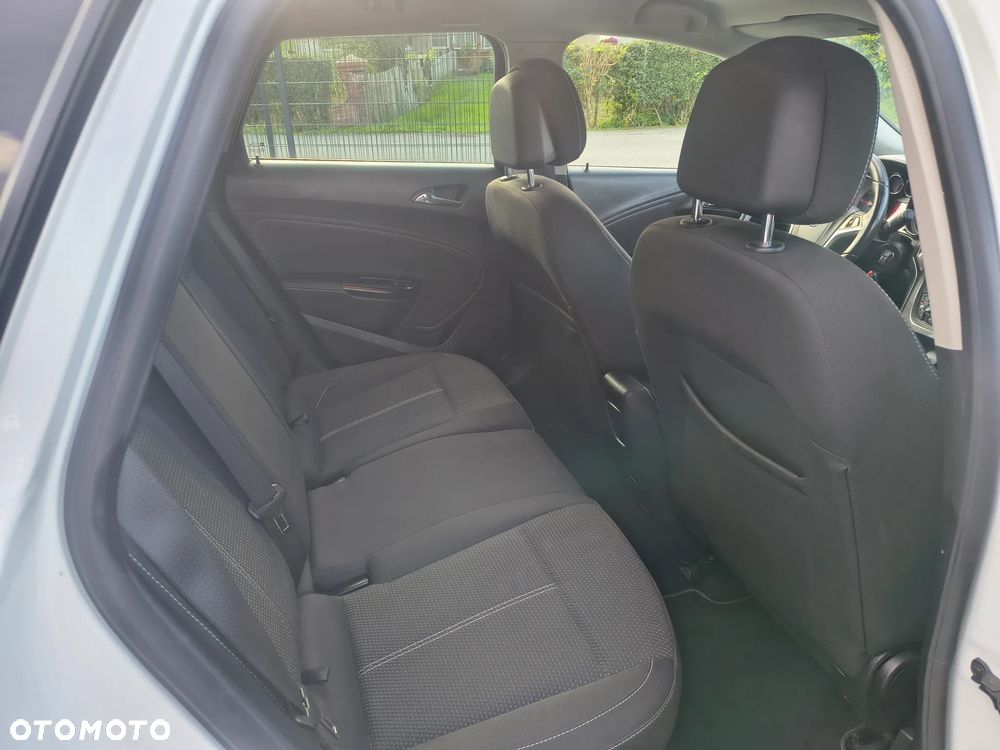 Opel Astra 2.0 CDTI DPF White Edition - 22