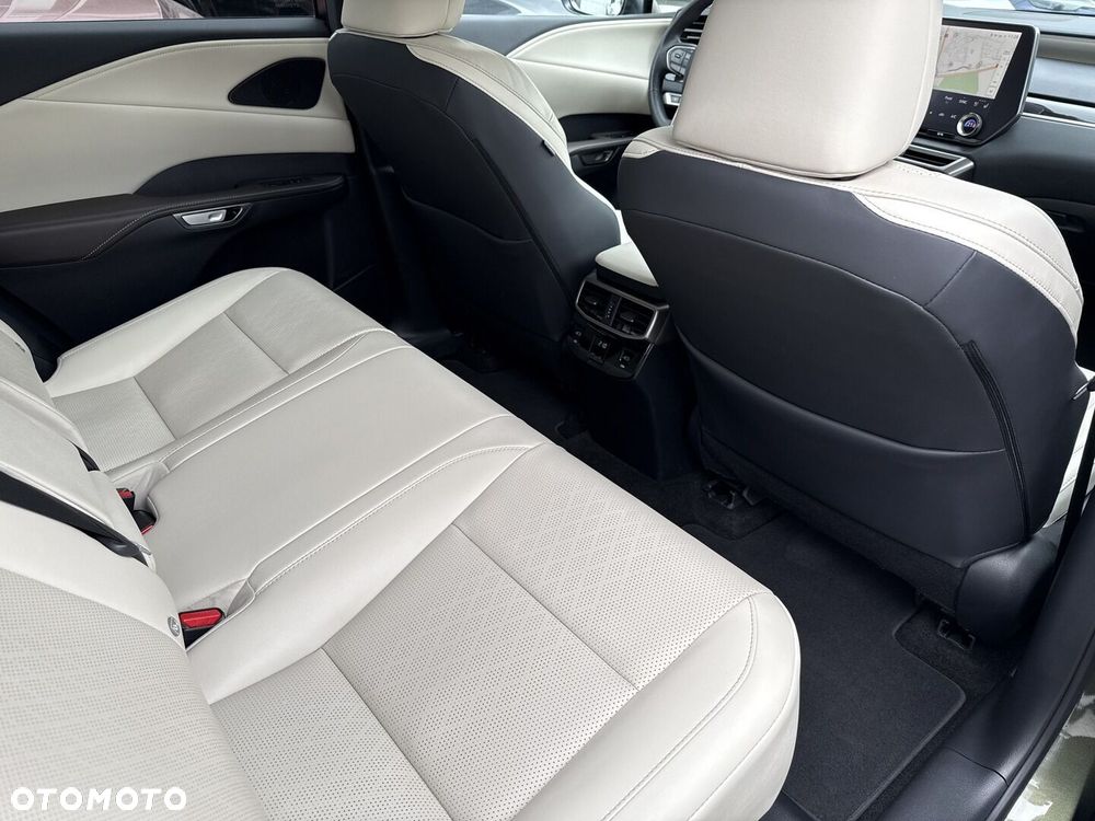 Lexus RX - 11