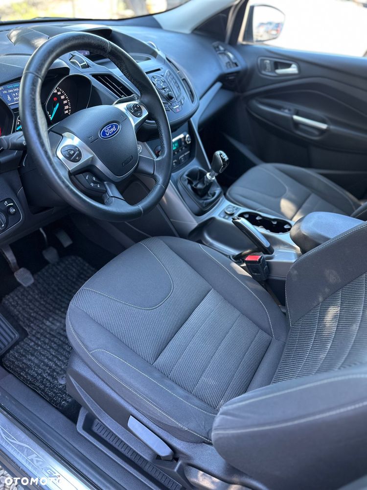 Ford Kuga 1.5 EcoBoost 2x4 Business Edition - 6