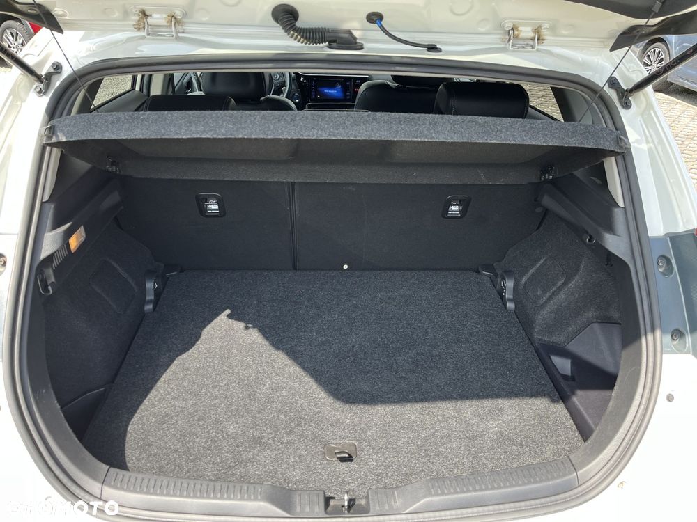 Toyota Auris - 21