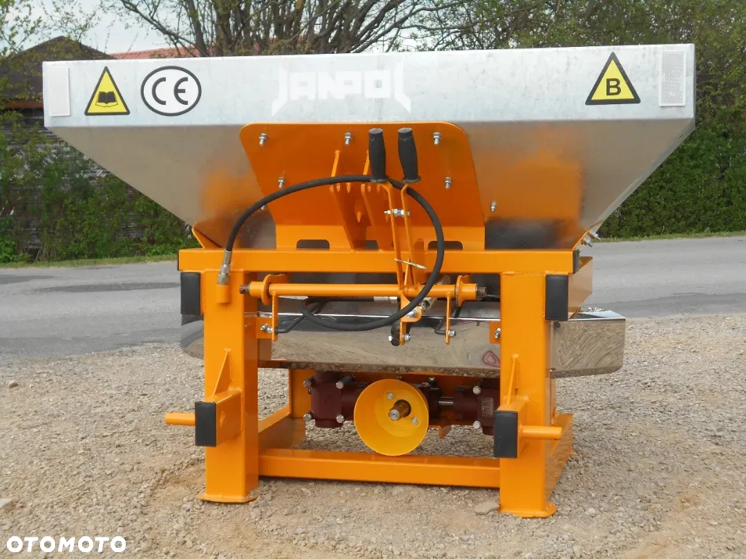 SIEWKA/ Siewnik/ ROZSIEWACZ Nawozów Hydraulika W Standardzie 600L, 800L, 1000L, 1200L (polifoska, siarczan amonu, saletrzak, superfosfat, sól potasowa, siarczan potasu, siarczan magnezu) - 10