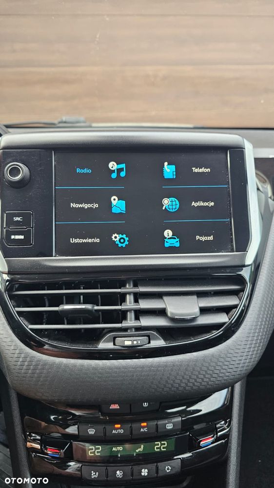 Peugeot 2008 1.2 Pure Tech GPF Allure S&S EAT6 - 16