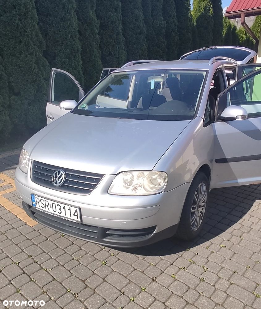 Volkswagen Touran 1.9 TDI Highline - 1