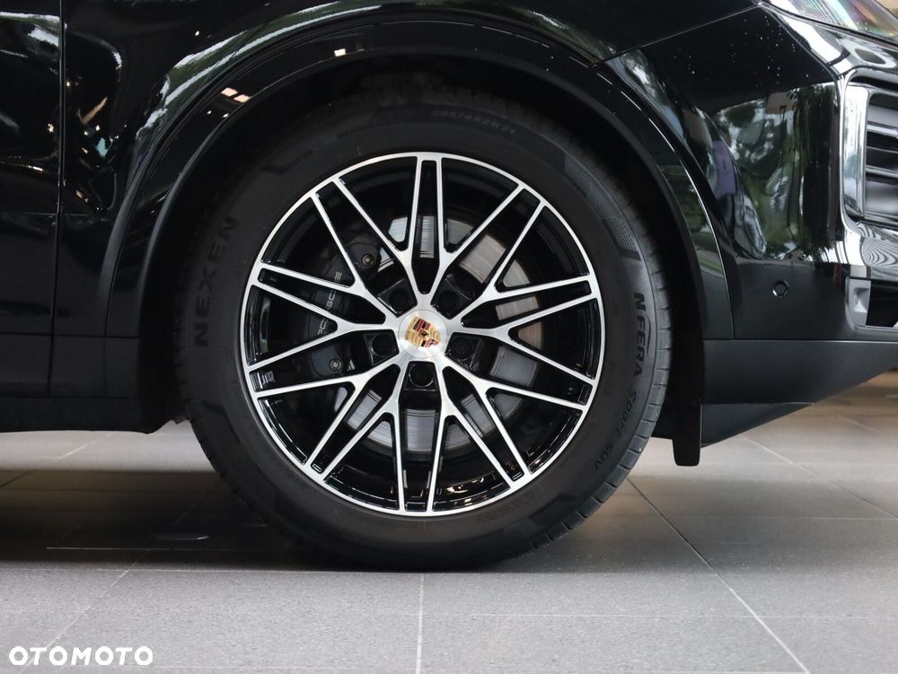 Porsche Cayenne - 28