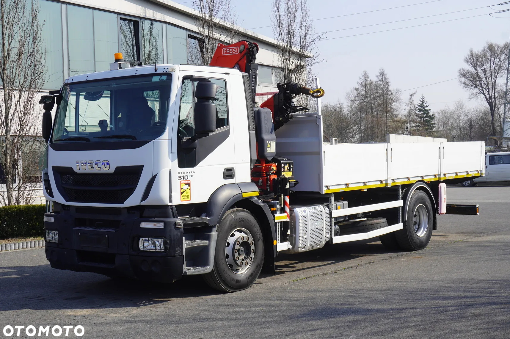 Iveco Stralis 310 E6 / HDS Fassi 155 6.2 t / 250 tys. km - 2