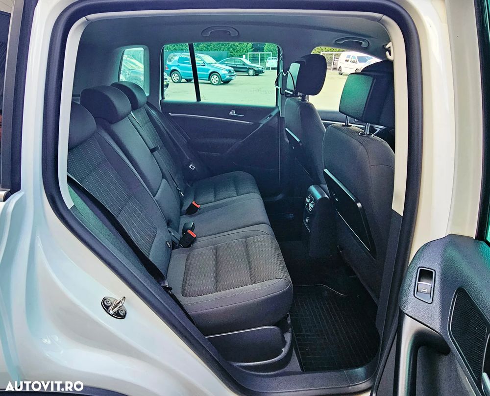 Volkswagen Tiguan - 13