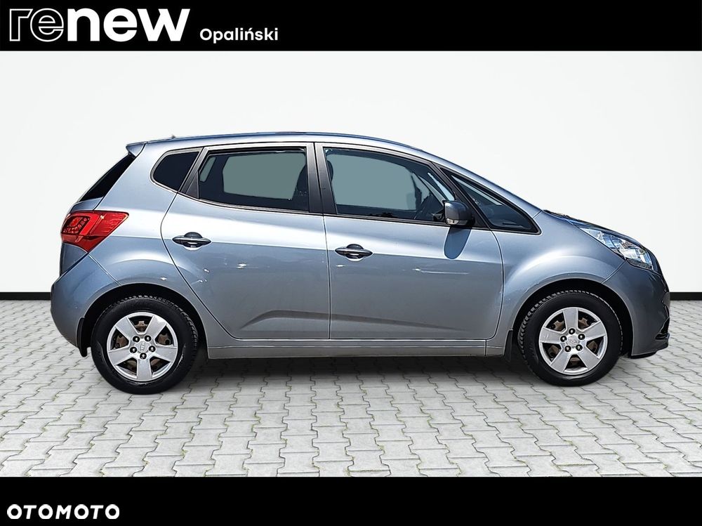 Kia Venga 1.6 L - 5