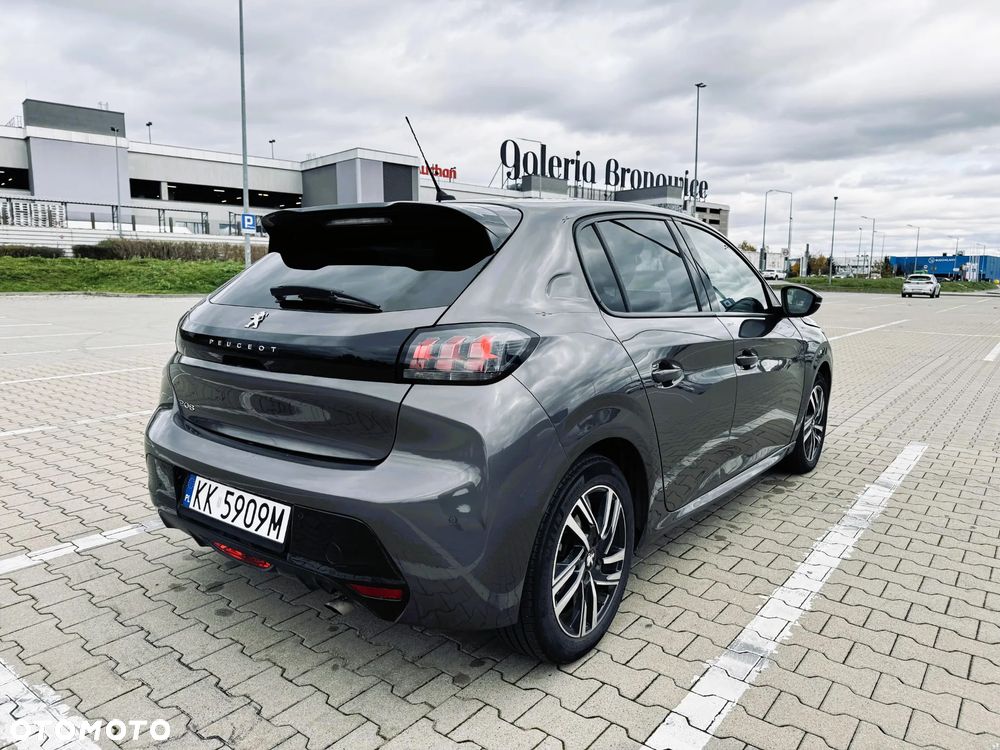 Peugeot 208 - 3