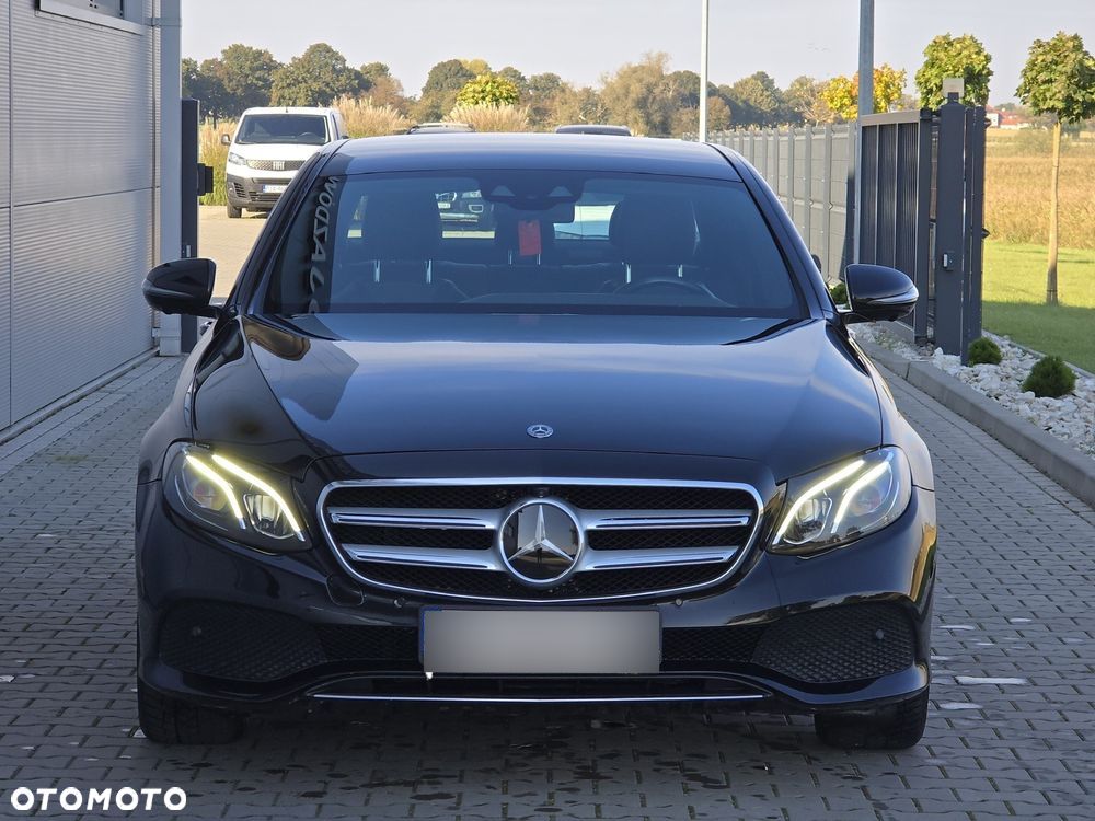 Mercedes-Benz Klasa E 250 9G-TRONIC - 16