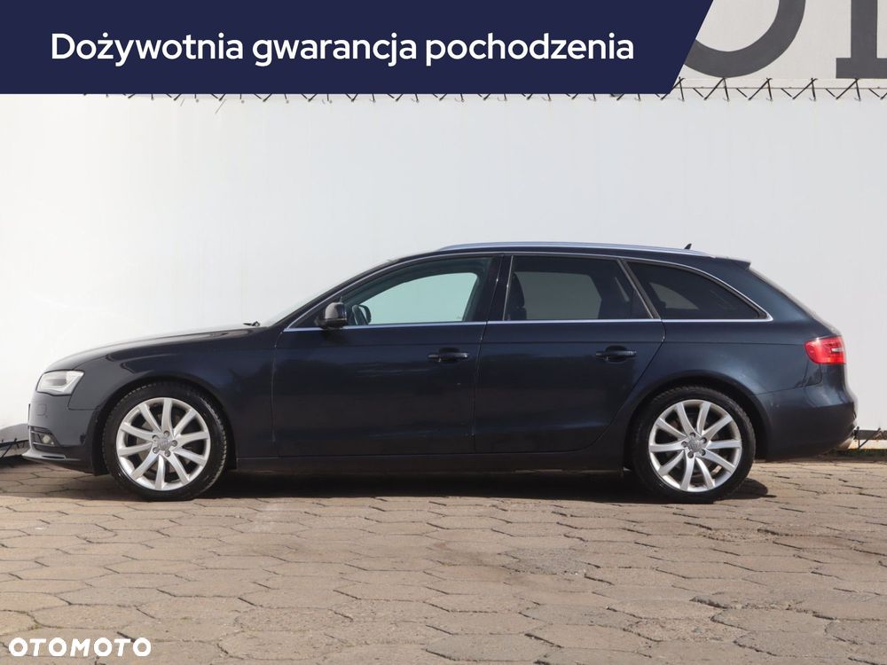 Audi A4 Avant 2012 photo 3