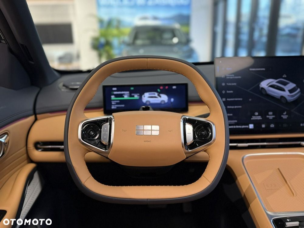 Geely Starray - 27