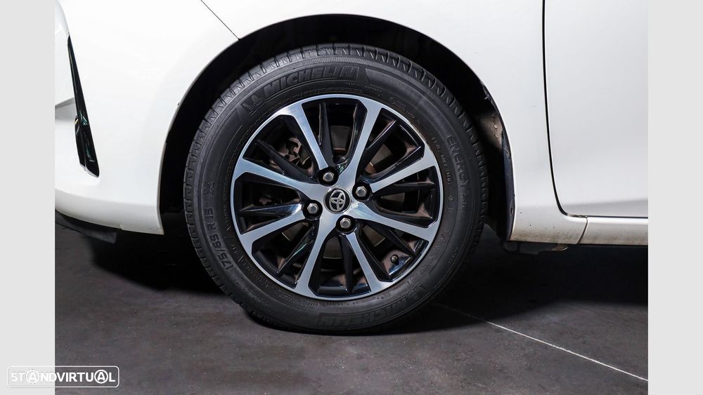 Toyota Yaris — fotografia 6