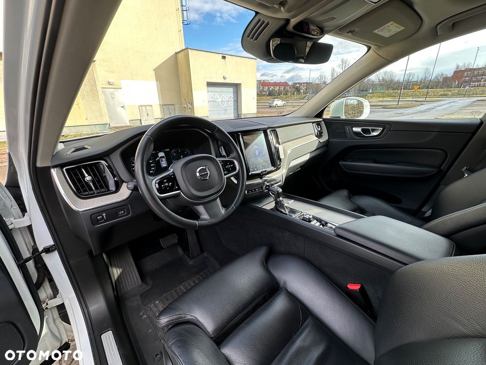 Volvo XC 60 D5 AWD Geartronic Inscription - 31