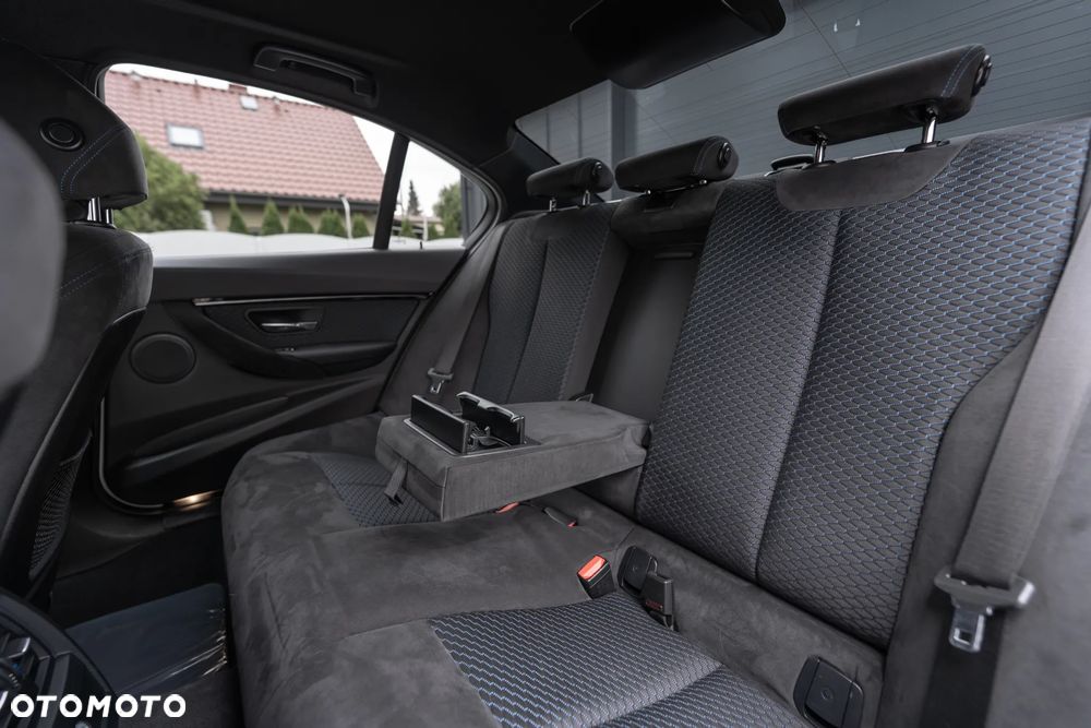 BMW Seria 3 - 23