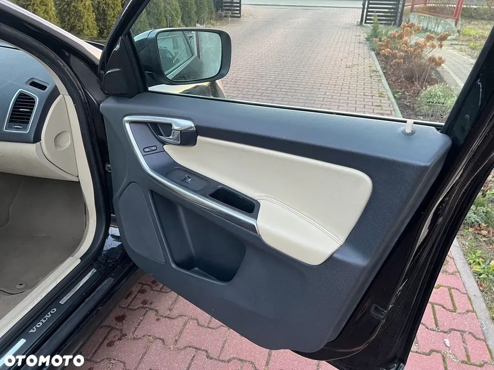 Volvo XC 60 - 26