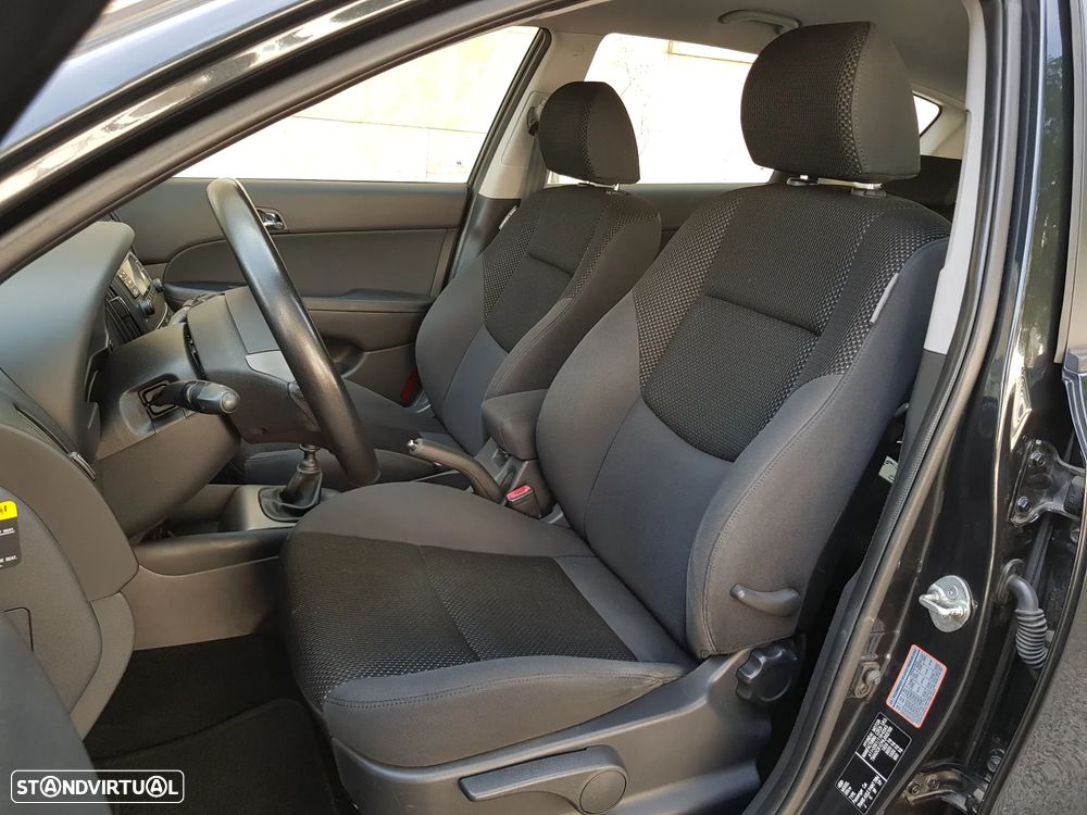 Hyundai i30 CW 1.4 CVVT Blue Comfort - 21