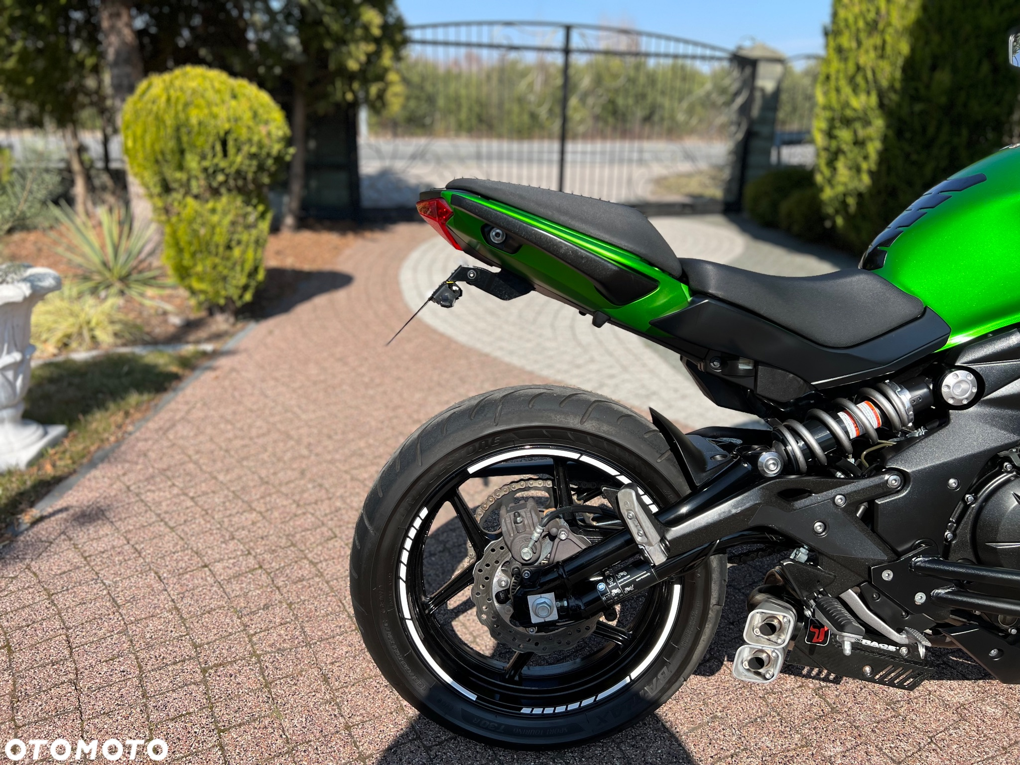 Kawasaki ER - 9