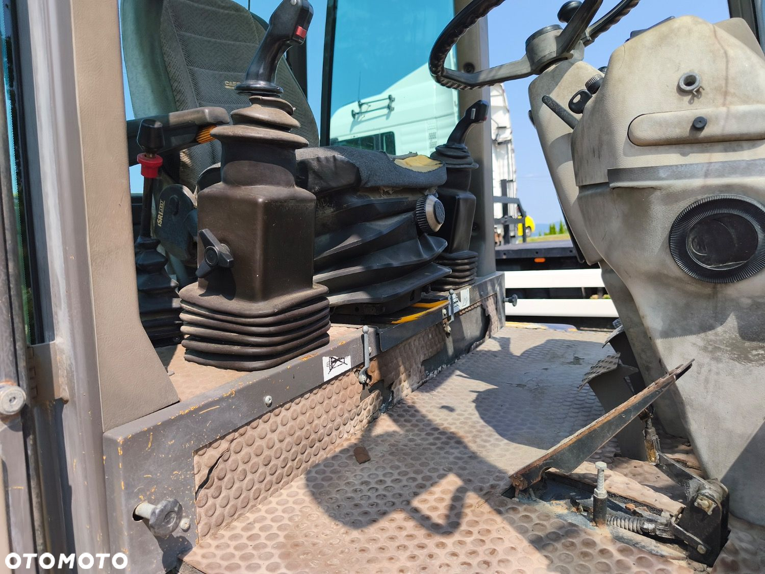 Ahlmann H883 - 28