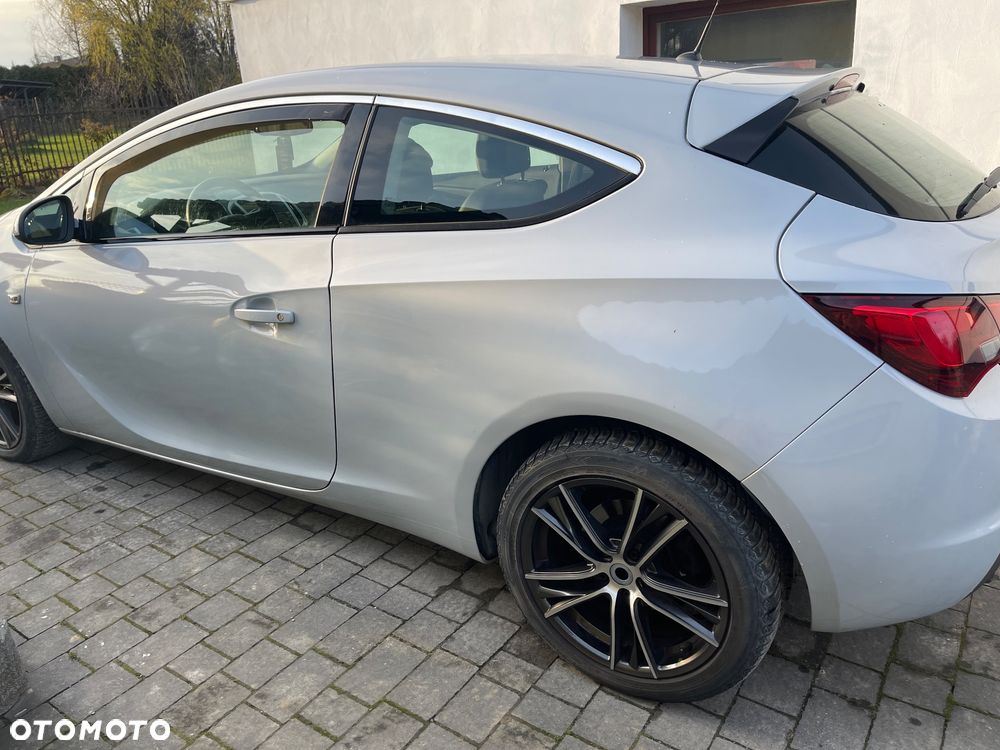 Opel Astra IV GTC 1.7 CDTI Sport S&S - 8