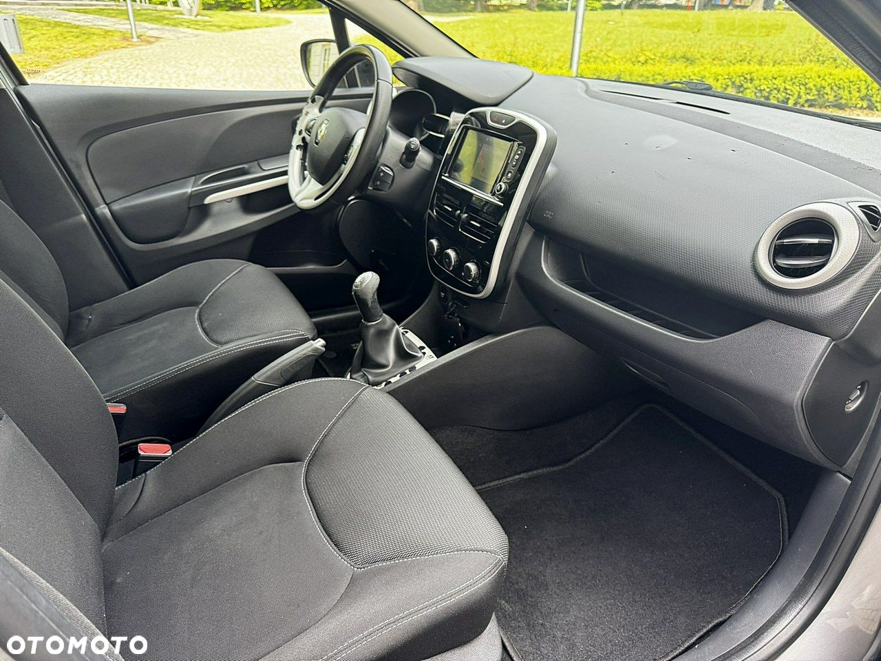 Renault Clio - 11